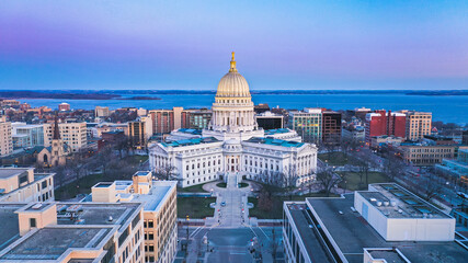 Wisconsin State Capitol Building (Downtown Madison, WI) Aerial Drone Photography - obrazy, fototapety, plakaty