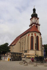 Fototapeta na wymiar Sulzbach-Rosenberg in der Oberpfalz Stadtpfarrkirche im Zentrum Wahrzeichen