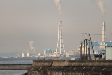 Obraz premium 煙突から出る煙