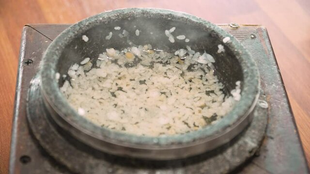 Korean Food : nurungji dolsot bap which is nutritious.