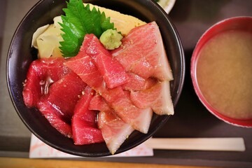 大間まぐろ漬丼