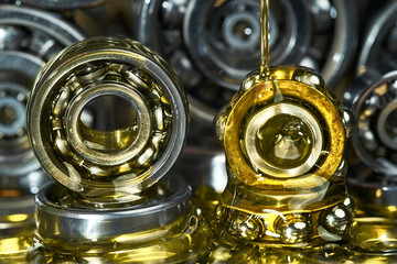 Lubricating oil. Ball bearing.