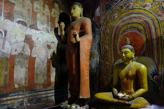 Sri Lanka Dambulla - Dambulla cave temple - Golden Temple of Dambulla Sculptures of Buddha