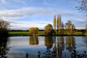 Wasserschloss Brennhausen in der Nähe des Reutsees bei Sulzdorf an der Lederhecke, Landkreis Rhön-Grabfeld, Unterfranken, Bayern, Deutschland