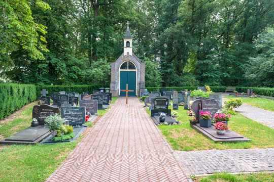 Begraafplaats Hasselt, Overijssel province, The Netherlands 