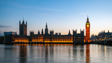 Naklejka na ściany i meble houses of parliament with Big Ben in London
