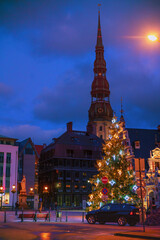 walk through the streets of the old historical part of the New Year's Eve evening Riga3