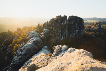 Sonnenuntergang bei den Schrammsteinen Sandstein Felsen in der Sächsischen Schweiz in Sachsen Deutschland 