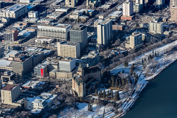 Obraz premium Aerial view of the downtown area of Saskatoon, Saskatchewan, Canada
