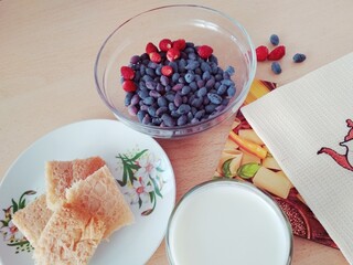 berries in a cup