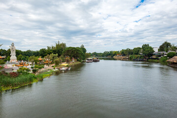 Fototapeta premium River Kwai In Kanchanaburi, in Thailand, viewed from the famous and historic Death Railway Bridge.
