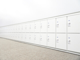 壁に設置されたロッカー