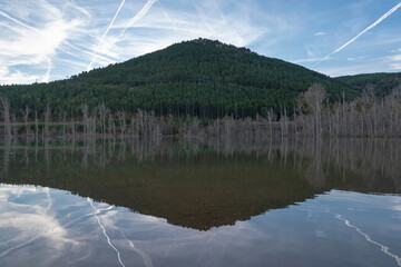 Naklejka premium Itoiz reservoir