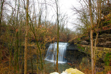 Fototapeta premium Millikin Falls, Quarry Trails Metro Park, Columbus, Ohio