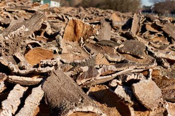 Stacked wood bark production for processing
