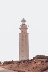 Faro con colores cálidos en Trafalgar