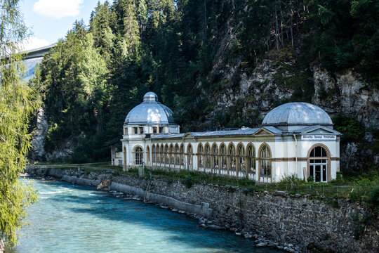B&uuml;vetta Tarasp Trinkhalle, Scuol, Schweiz