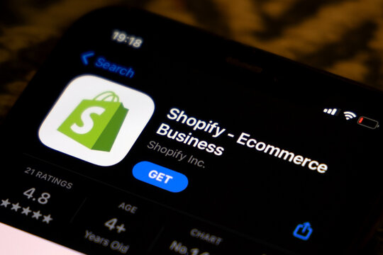 Shopify ecommerce business platform, Shopify application on smartphone, online e-commerce website making software, digital business growing platform Shopify
