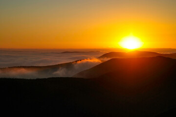 Sunset and Sea of Clouds Australia 日の入りと雲海　オーストラリア