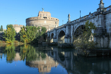 Fototapeta na wymiar Roma , lungotevere Ponte Castel sant'Angelo