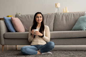 Obraz premium Aromatic coffee in free time, rest and relax with tea at home alone, enjoy peace and quiet