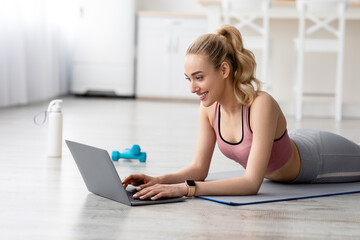 Fitness blog, work at home, workout with class online and new normal