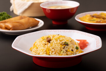 五目チャーハン