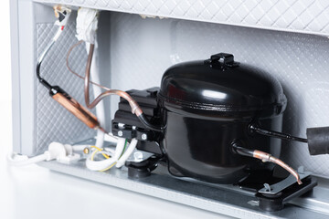 Refrigerator compressor motor - 477995130