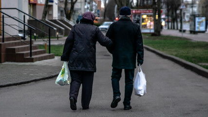 couple walking in the city