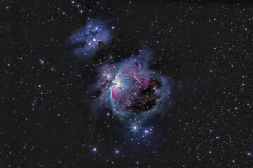 Orion Nebula M42 or NGC 1976 deep space emission nebula on the starry night sky © Sebastian