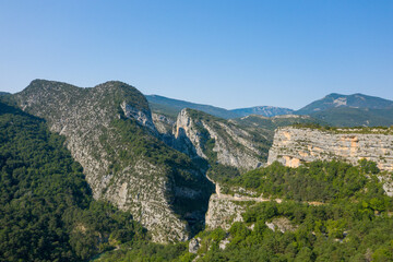 Naklejka premium The peaks of the Gorges du Verdon in Europe, France, Provence Alpes Cote dAzur, Var, in summer, on a sunny day.