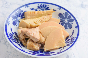 筍と鶏肉の煮物