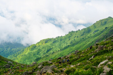 Fototapeta na wymiar 岩山の登山風景