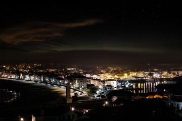 Fototapeta premium Bay of saint-jean-de-luz at night under a starry sky