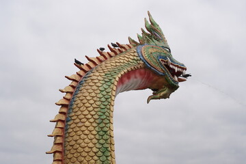 golden dragon statue