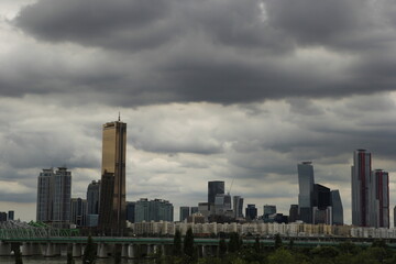 Fototapeta na wymiar Cloudy City