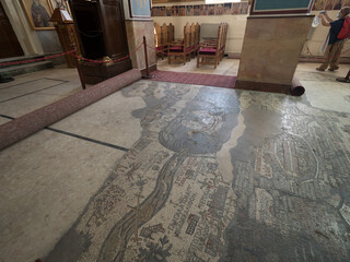 Mosaico de Tierra Santa, en el interior de la Iglesia de San Jorge, en Madaba, Jordania, Asia