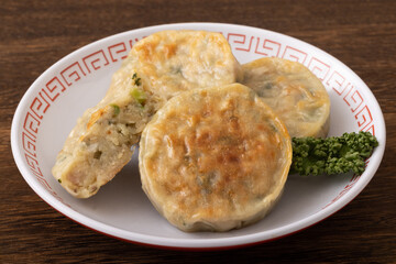 ニラ饅頭