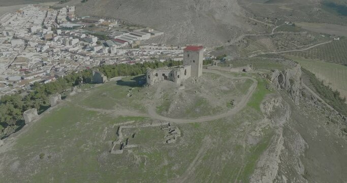 ruinas del castillo almohade de la Estrella en el municipio de Teba provincia de M&aacute;laga, Espa&ntilde;a