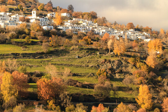 Trevelez, weissen Dorf in den Alpujarras in Spanien