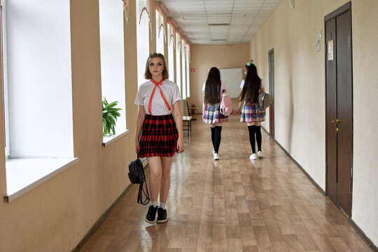 Asian Schoolgirl Uniform Images – Browse 13,097 Stock Photos, Vectors, and  Video | Adobe Stock