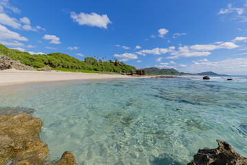 Fototapeta premium 奄美大島 龍郷町赤尾木海岸 奇岩群