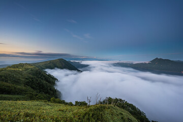 Naklejka premium 雲海