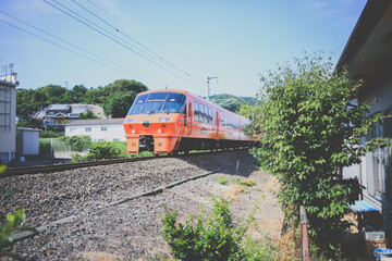 Naklejka premium オレンジの電車