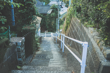 路地裏の階段
