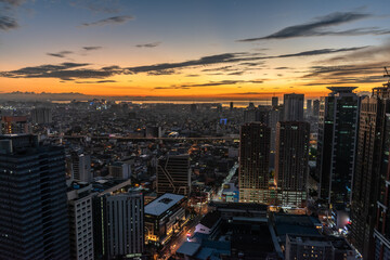 Fototapeta na wymiar beautiful sunset and skylines at Manila