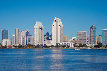 Fototapeta na wymiar View of downtown San Diego from the bay
