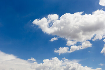 Obraz na płótnie Canvas Clouds with the blue sky