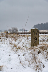 Hektometerstein an der Bahnstrecke Dresden- Zittau