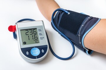 Blood pressure monitor with high pressure level - hypertension c